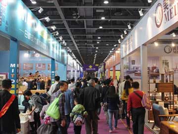 驻马店家博会现场图之一